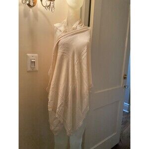 BETSEY JOHNSON SCARF Shawl Vintage 22x61 Cream  100% Viscose Made India